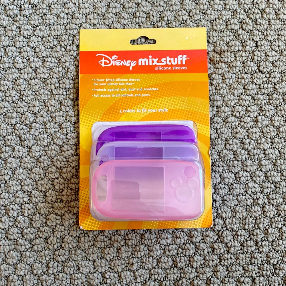 NEW!!! Disney Mix Max Covers